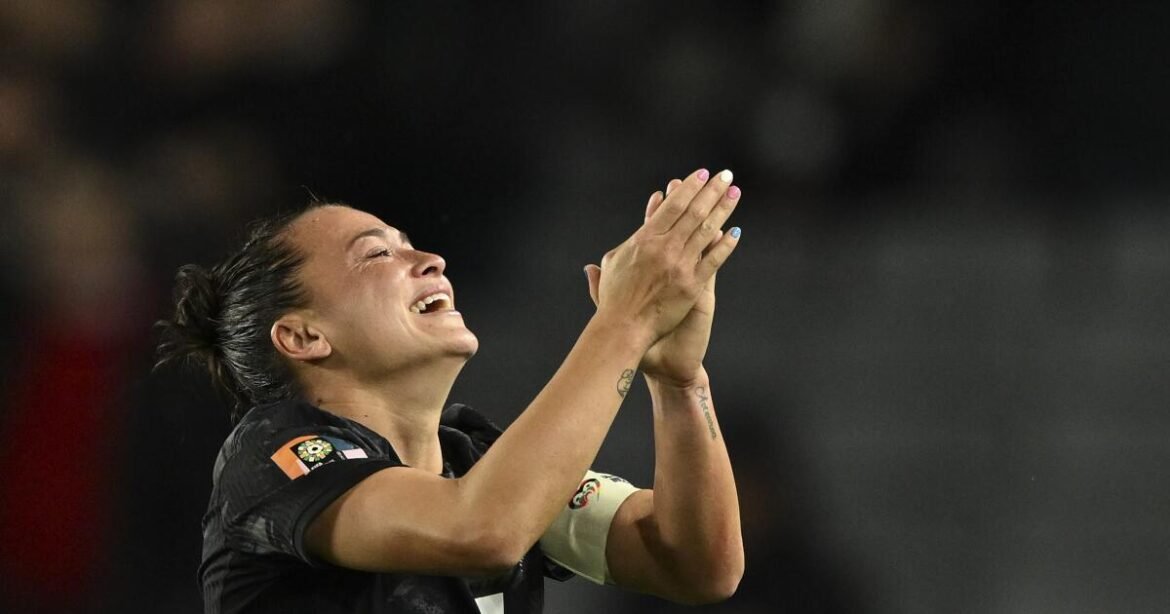 Kapten City Angel yang dicintai Ali Riley pensiun tanpa penyesalan