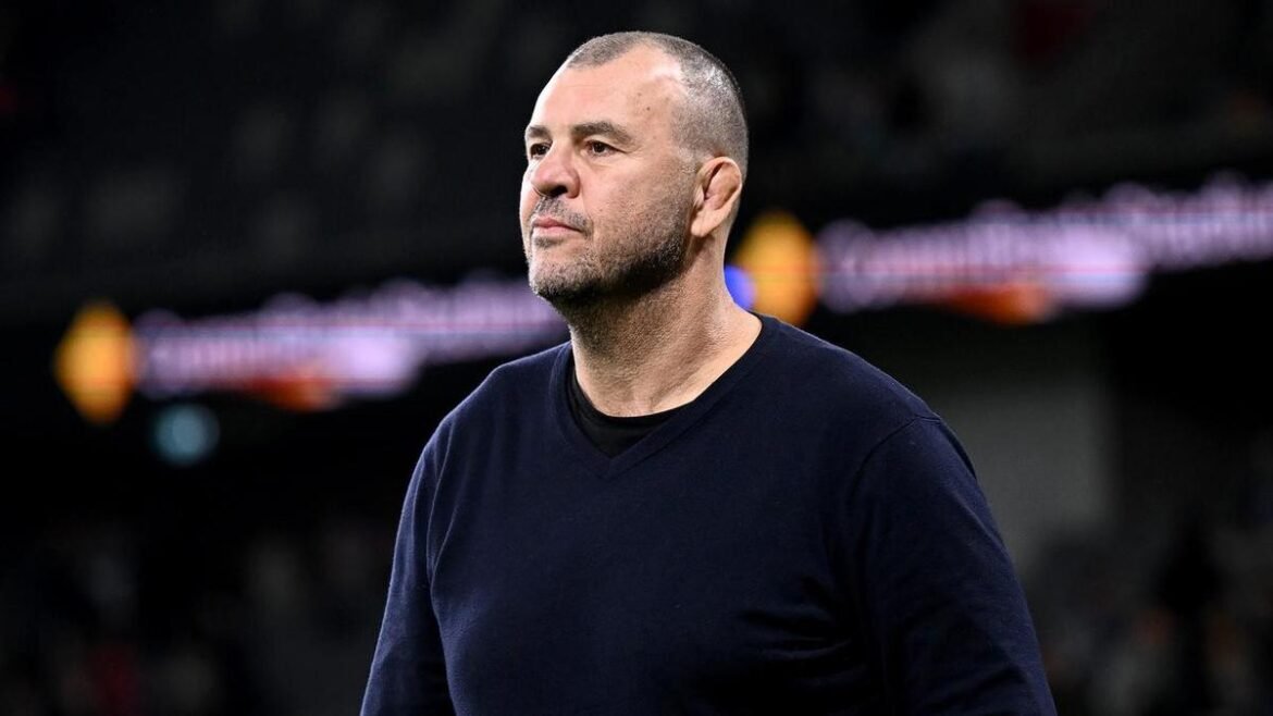 Mantan pelatih Wolbis Michael Chika