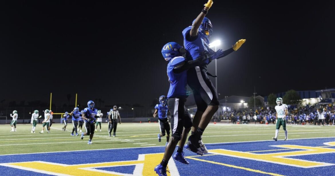 Operasi sepak bola sekolah menengah terkemuka