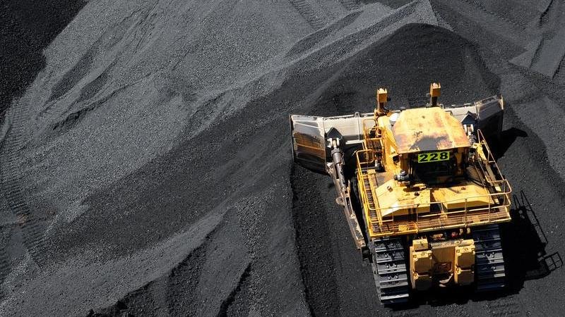 BHP diperintahkan untuk membayar hampir $100.000 sebagai kompensasi dan denda karena memaksa staf bekerja pada Hari Natal