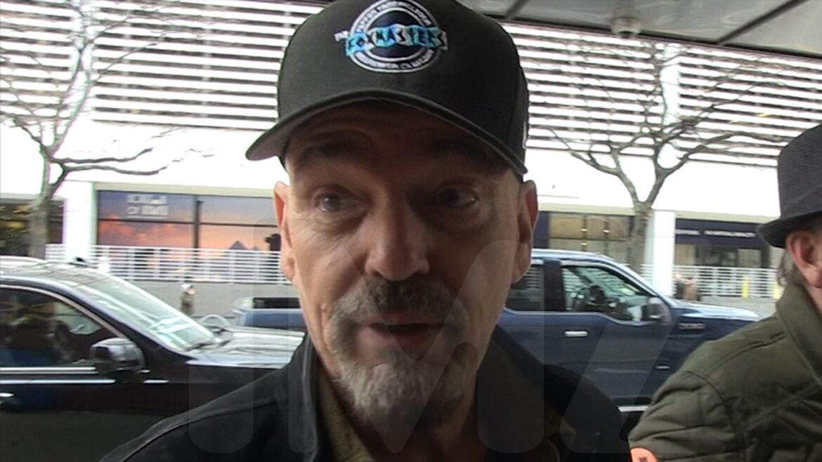 Billy Bob Thornton mengatakan selebriti tidak seharusnya mengadvokasi suatu hal dalam pidato penghargaan