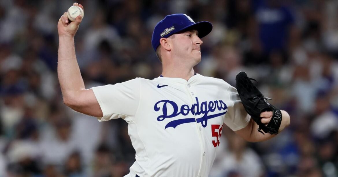 Dodgers tidak mengajukan tender kepada Evan Phillips, tetapi dapat menandatangani kembali pereda