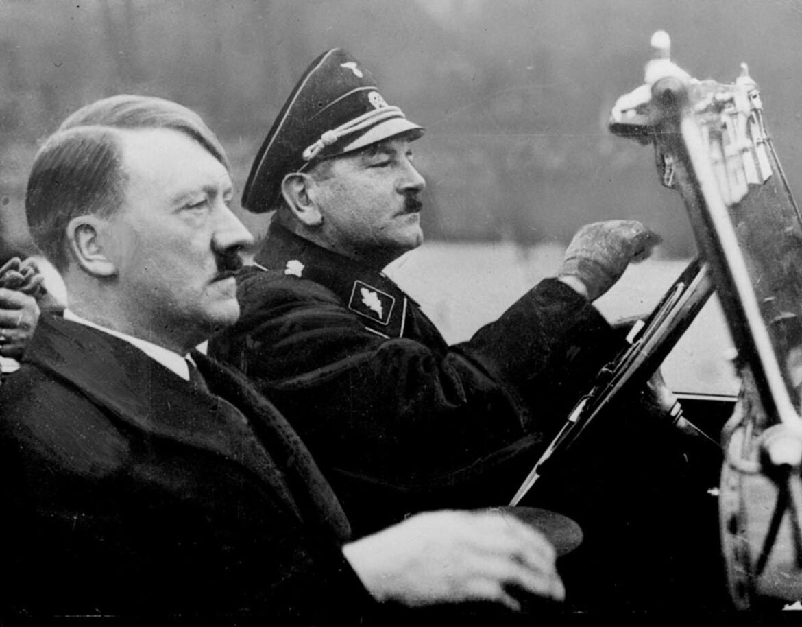 Hitler menderita kelainan seksual, ungkap analisis DNA