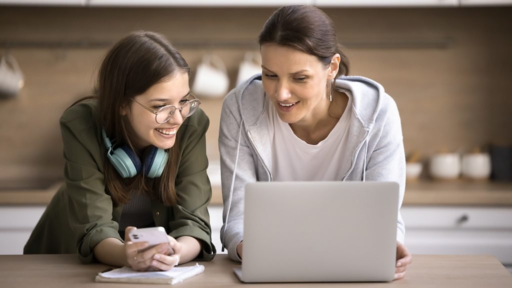 Kehidupan Teknologi – Pengasuhan Digital