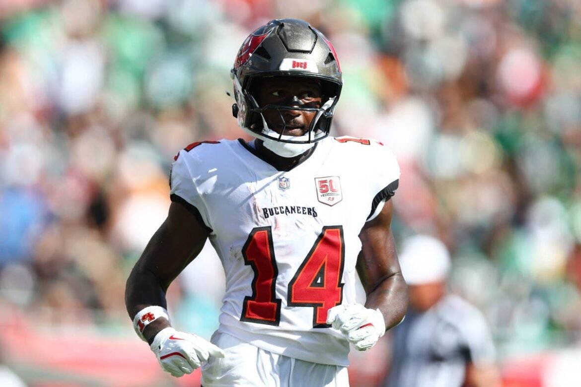 Kekhawatiran tumbuh untuk Chris Godwin dari Buccaneers setelah kabar terbaru tentang cederanya