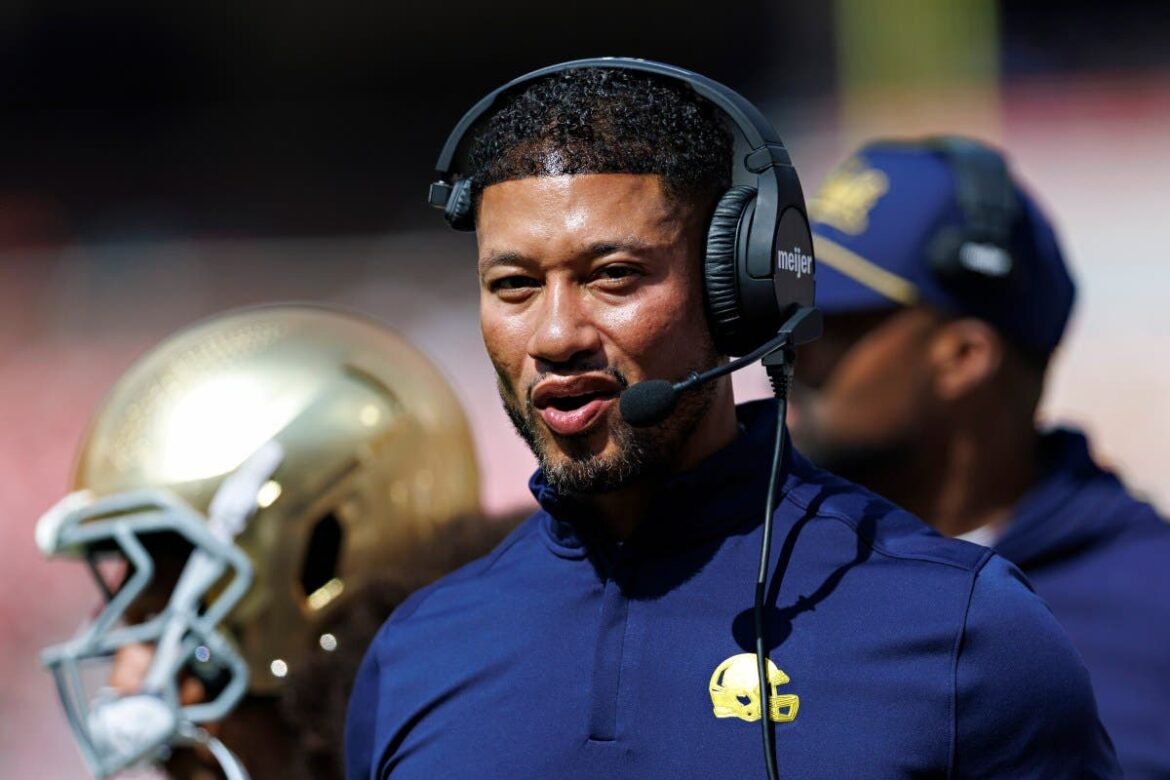 Marcus Freeman dari Notre Dame mengirimkan pesan yang jelas tentang Yeremia Love