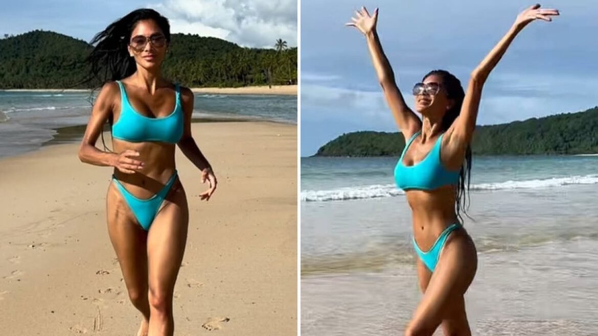 Nicole Scherzinger mempesona dalam balutan bikini biru terbuka!