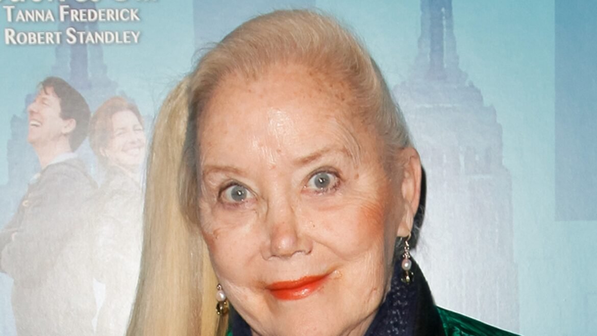 Pemenang Golden Globe Sally Kirkland meninggal pada usia 84 tahun