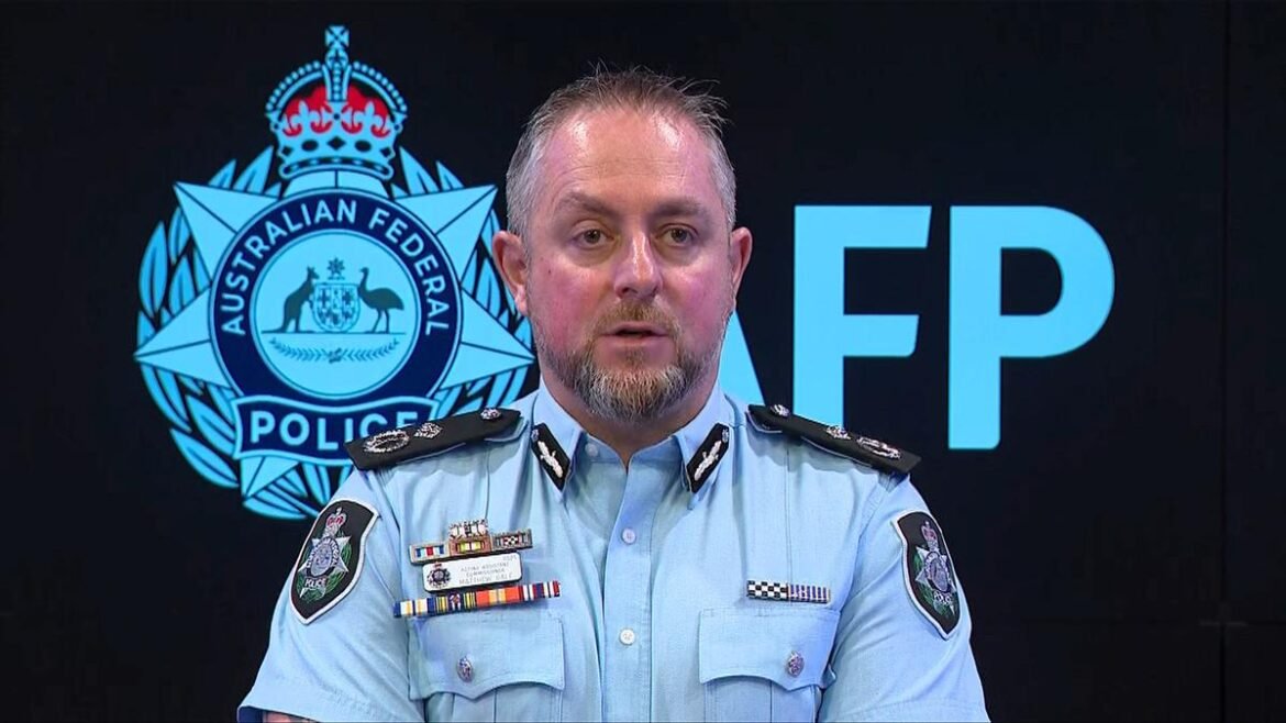 Penemuan meresahkan terjadi di properti Tamworth saat polisi menyelidiki tuduhan ancaman dan pelecehan terhadap politisi: AFP