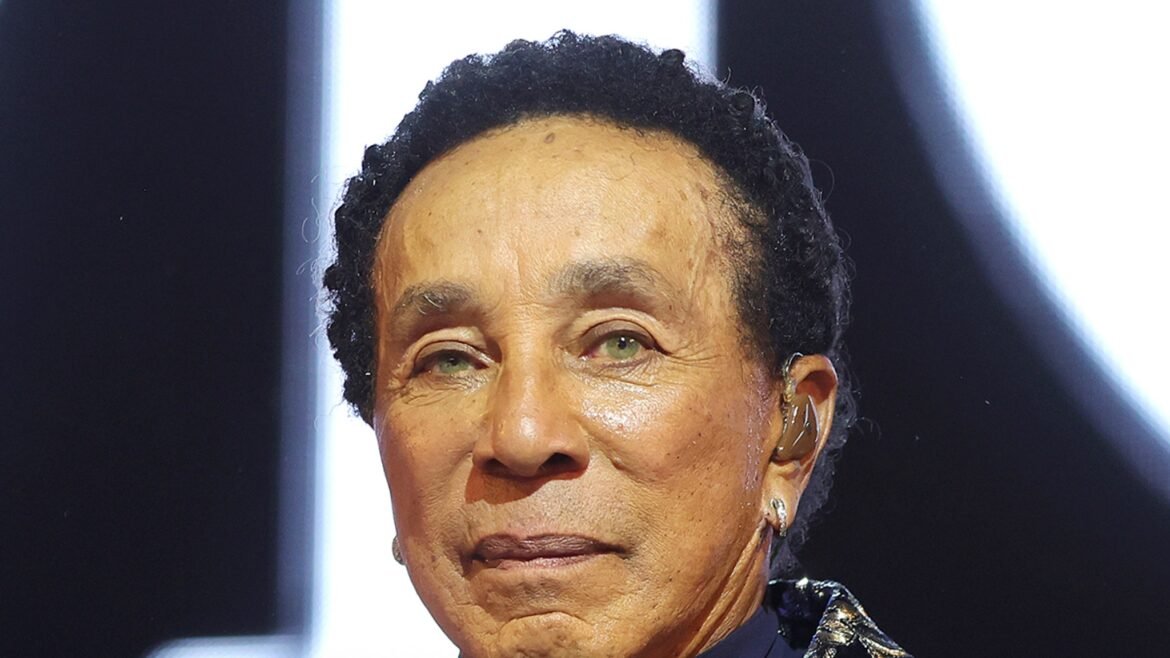 Penuduh seks baru Smokey Robinson adalah seorang laki-laki