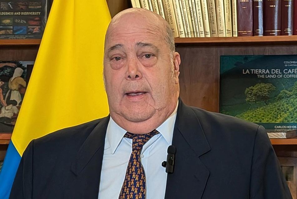 Presiden Kolombia memanggil kembali duta besarnya untuk Amerika Serikat