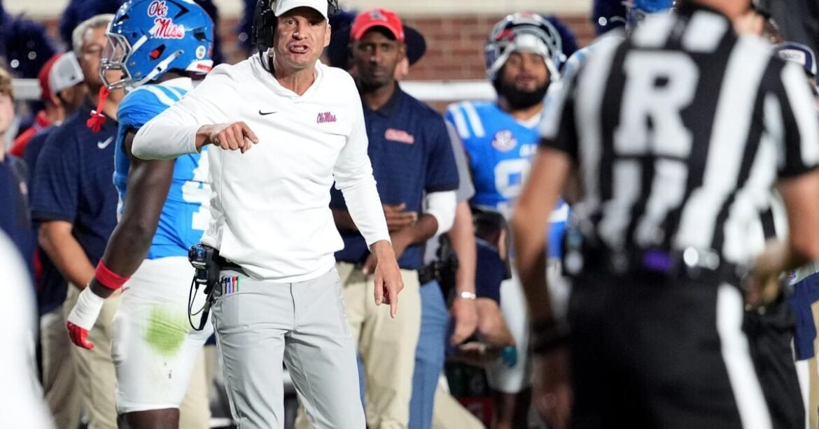 Produk pelatihan keren Lane Kiffin memiliki keputusan sulit: bertahan atau pergi?