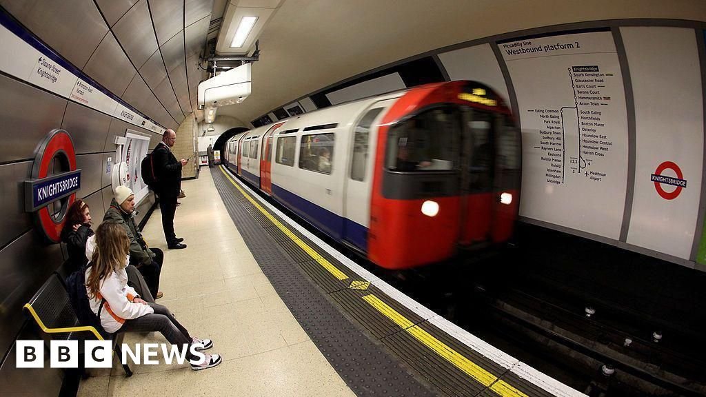 Remaja mengaku tidak bersalah atas serangan cyber Transport for London