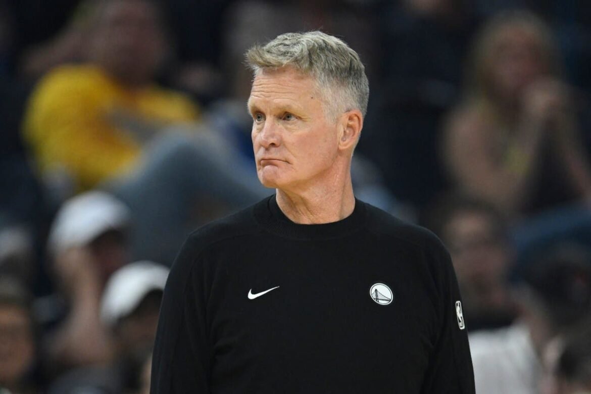 Steve Kerr membuat keputusan daftar nama Warriors menjelang pertandingan ulang Spurs