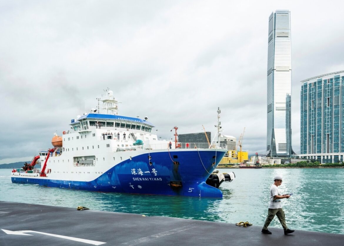 Tiongkok mengirimkan kapal penelitian ke dekat mitra keamanannya, AS