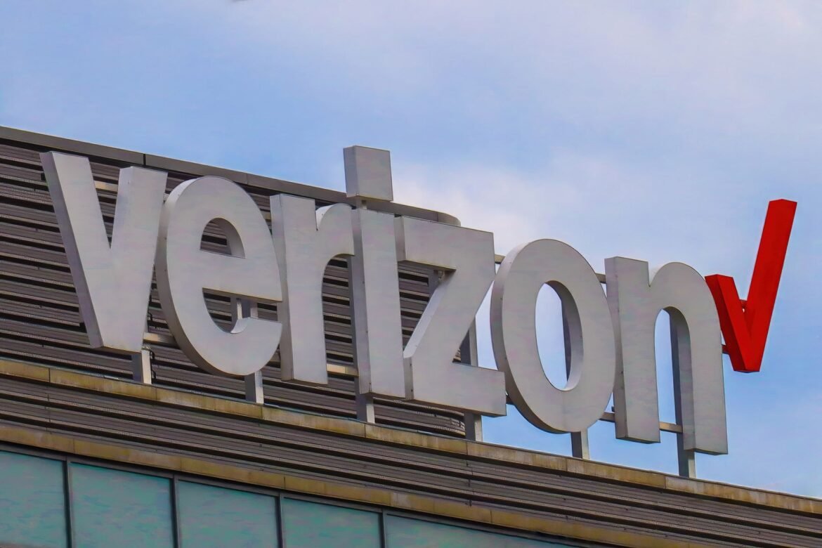 Verizon dilaporkan telah memangkas 15.000 pekerjaan
