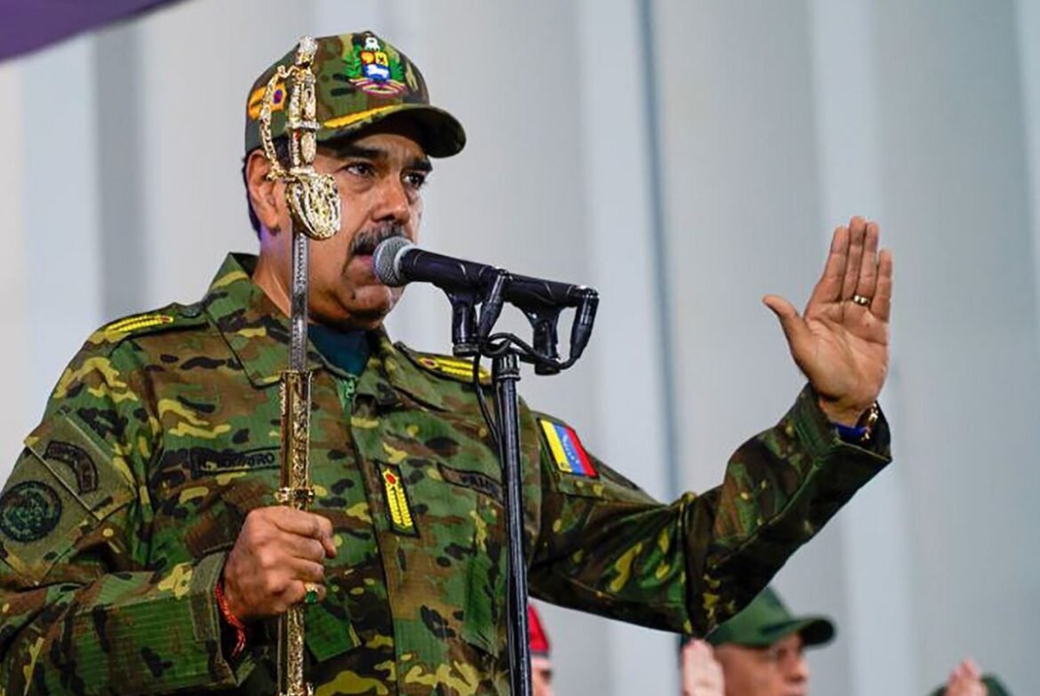 AS memberikan sanksi kepada keluarga Maduro, dengan mengatakan mereka memblokir akses kapal tanker ke minyak