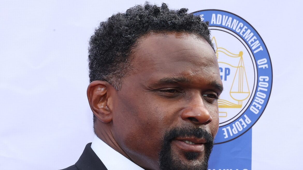 Bintang ‘Family Matters’ Darius McCrary Dibebaskan Karena Masalah Hukum