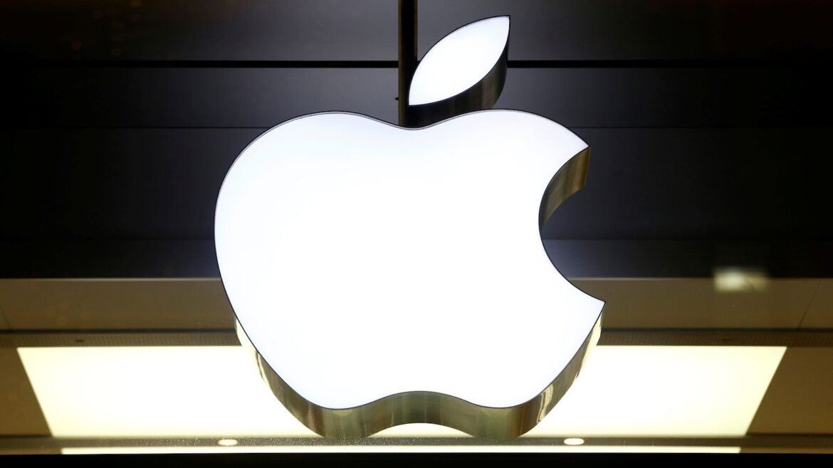 Eksekutif UI Apple diambil oleh Meta, dan tiga eksekutif lainnya keluar dari eksodus AI Apple