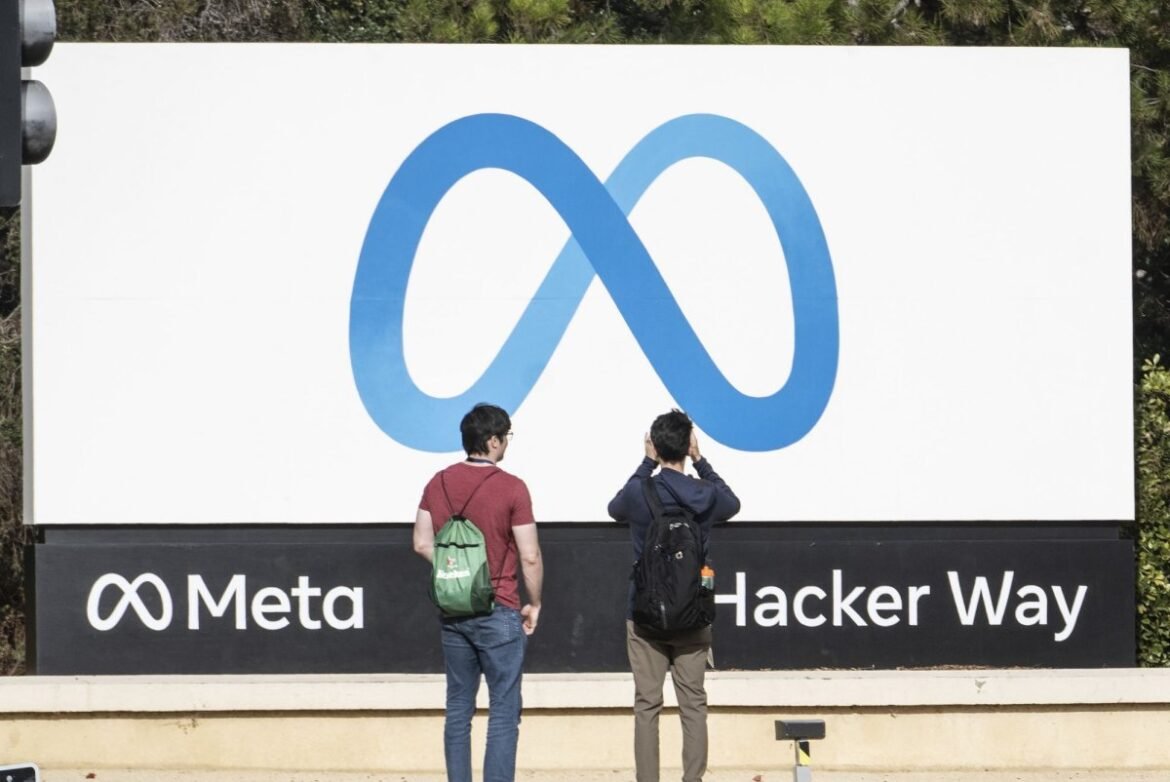 Meta mulai menghapus akun remaja di Australia