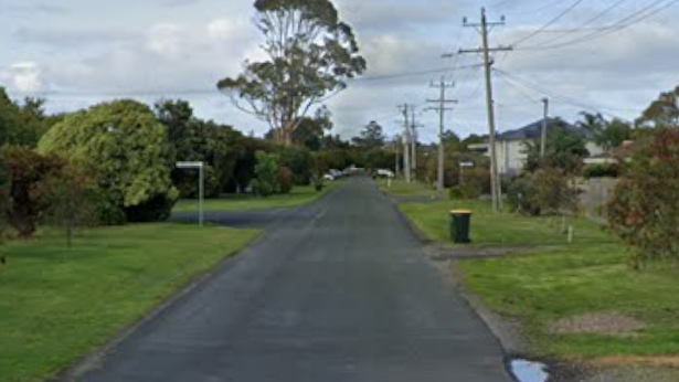 Pria dalam kondisi yang mengancam jiwa setelah mengunjungi klinik dengan dugaan luka tembak di Victoria