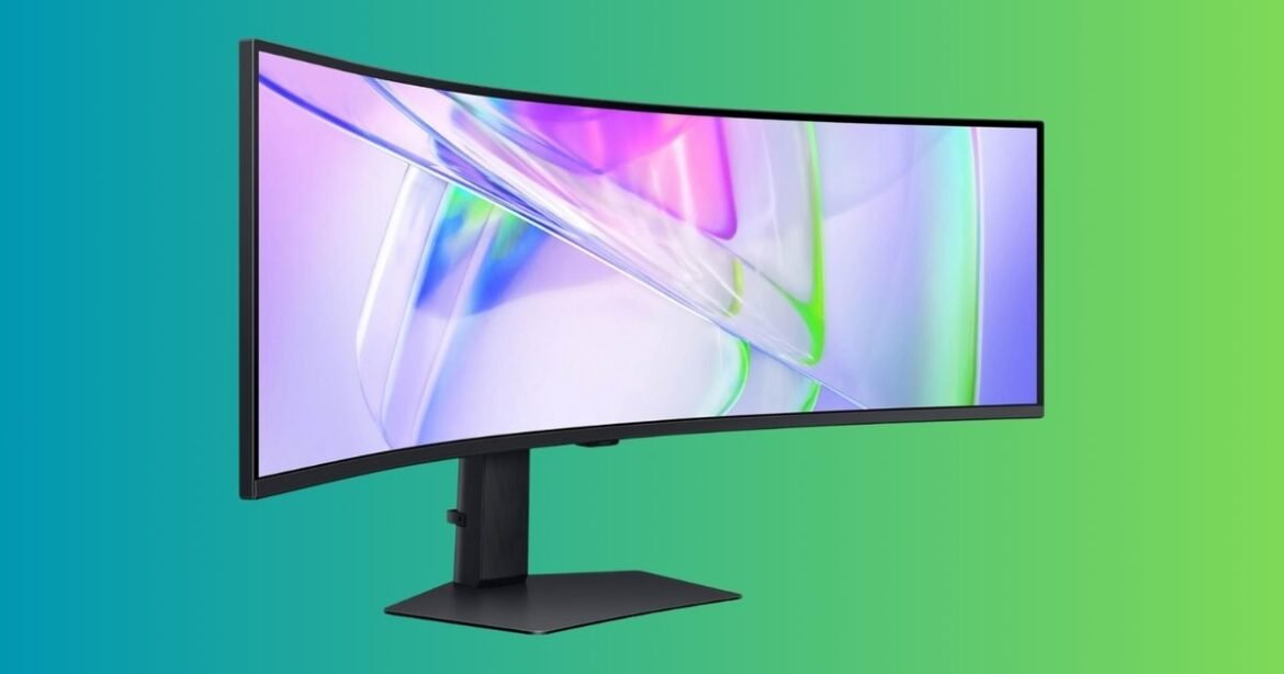 Samsung Ultrawide melengkung 49 inci ini berharga $799,99 dan pada dasarnya menggantikan dua monitor sekaligus.