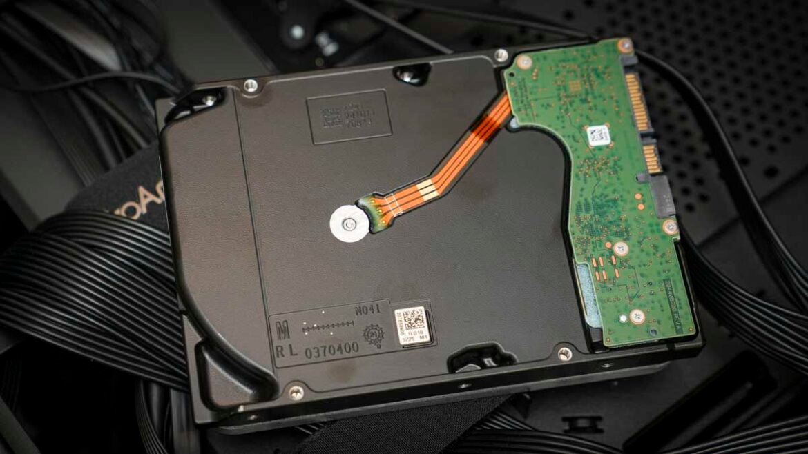 Seagate menguraikan peta jalan HDD berkapasitas tinggi yang bergerak menuju 10TB teoritis per platter dan dalam beberapa tahun