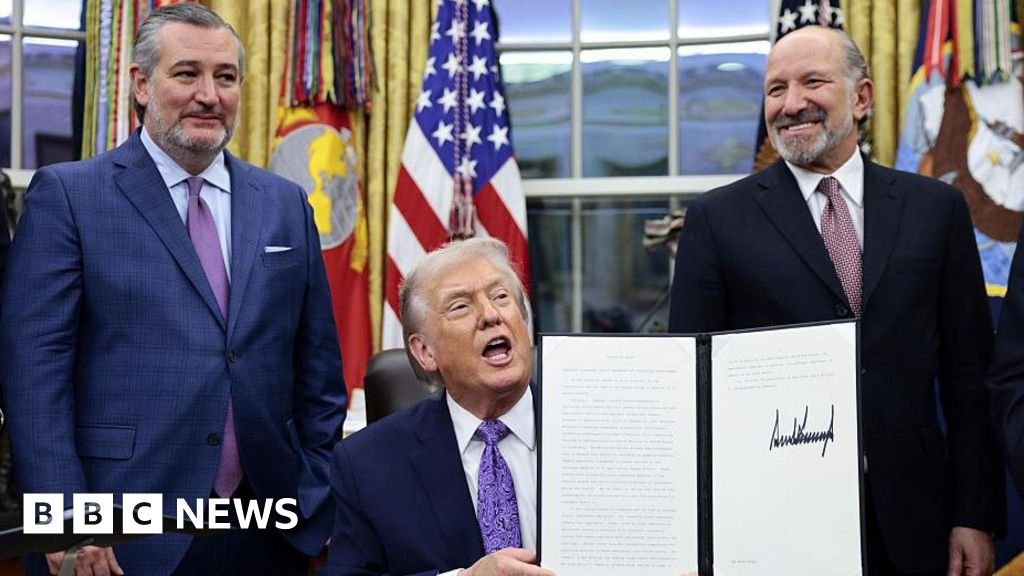 Trump menandatangani perintah yang mencegah negara-negara menerapkan peraturan AI mereka sendiri